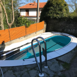 Réparez les dommages de votre piscine rapidement et efficacement avec un service professionnel Morlaix